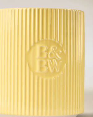 Cozy Amber & Vanilla Single Wick Candle