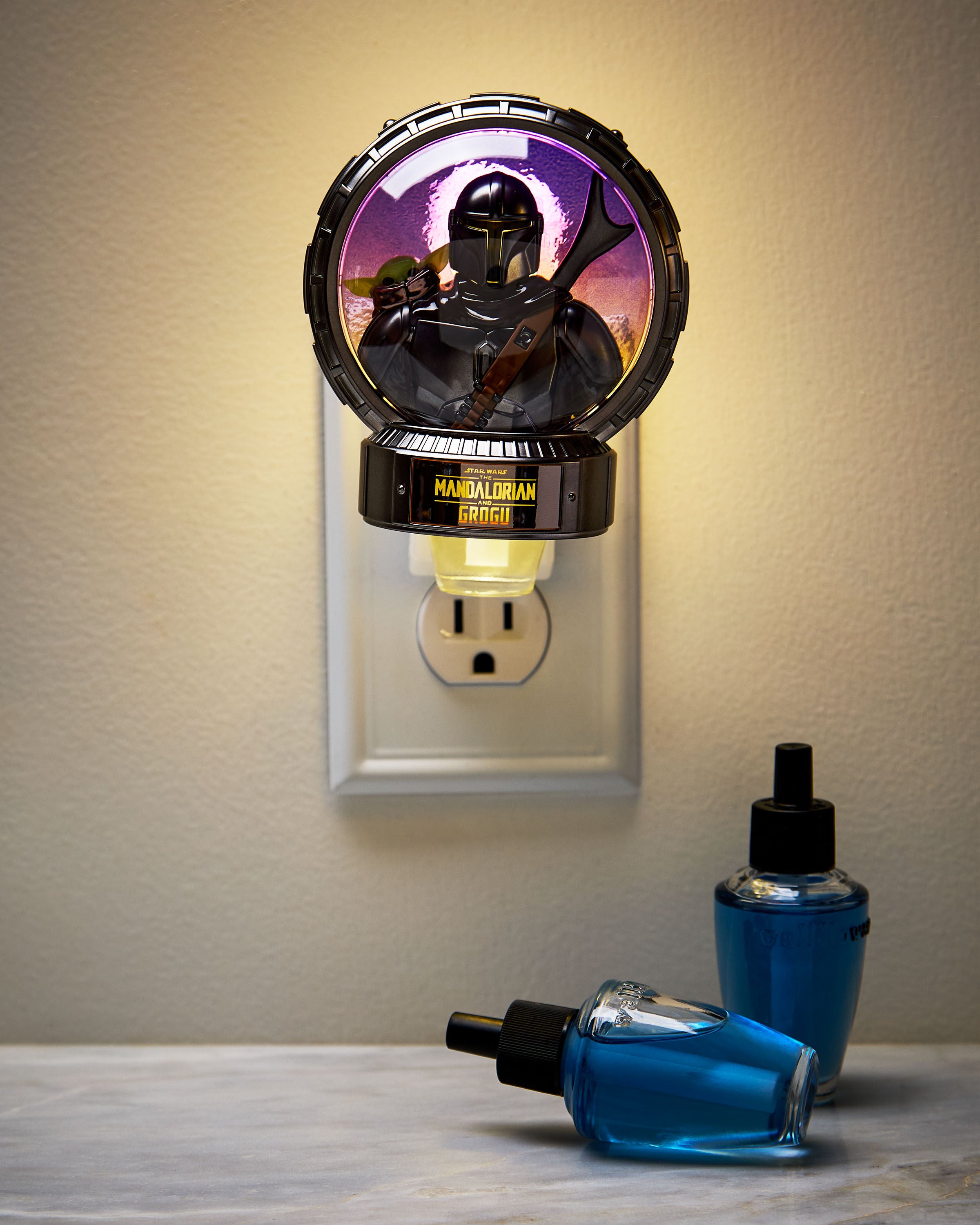 The Mandalorian Scent Control™ Nightlight Wallflowers