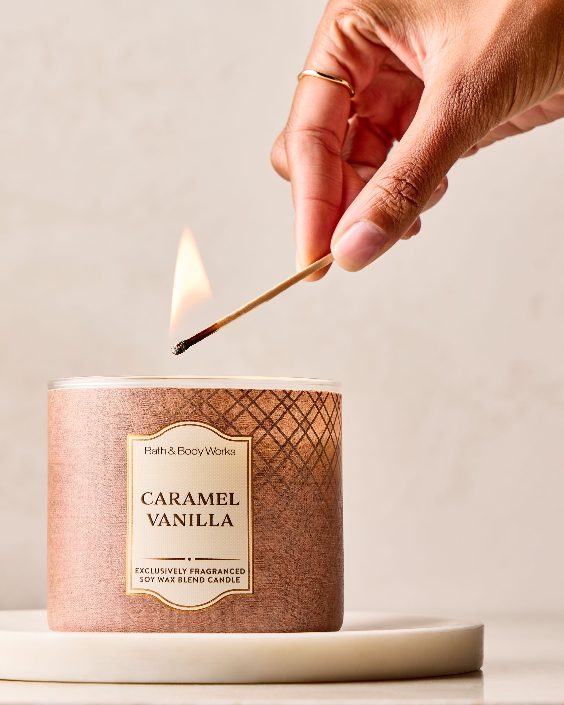 Bath & Body Works Candle - Thumbnail 2