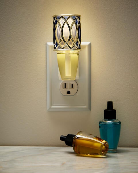 Blue Geometric Scent Control™ Nightlight Wallflowers Fragrance Plug