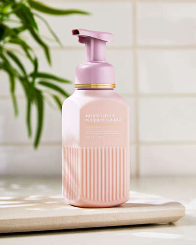 Raspberries & Whipped Vanilla Gentle & Clean Foaming Hand Soap
