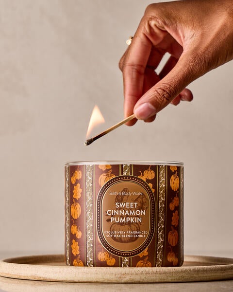 Sweet Cinnamon Pumpkin 3-Wick Candle