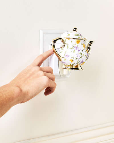 Teapot Scent Control&trade; Wallflowers Fragrance Plug