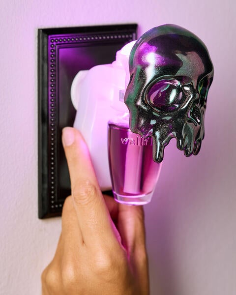 Dripping Skull Nightlight Wallflowers Fragrance Plug