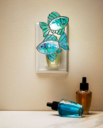 Fish Scent Control™ Nightlight Wallflowers Fragrance Plug