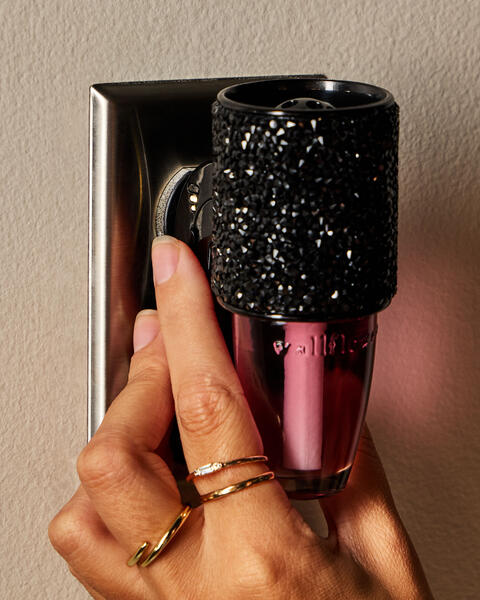 Black Sparkle Scent Control&trade; Wallflowers Fragrance Plug