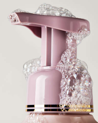 Raspberries & Whipped Vanilla Gentle & Clean Foaming Hand Soap