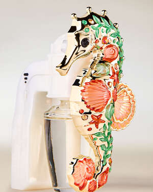 Seahorse Scent Control™ Nightlight Wallflowers Fragrance Plug