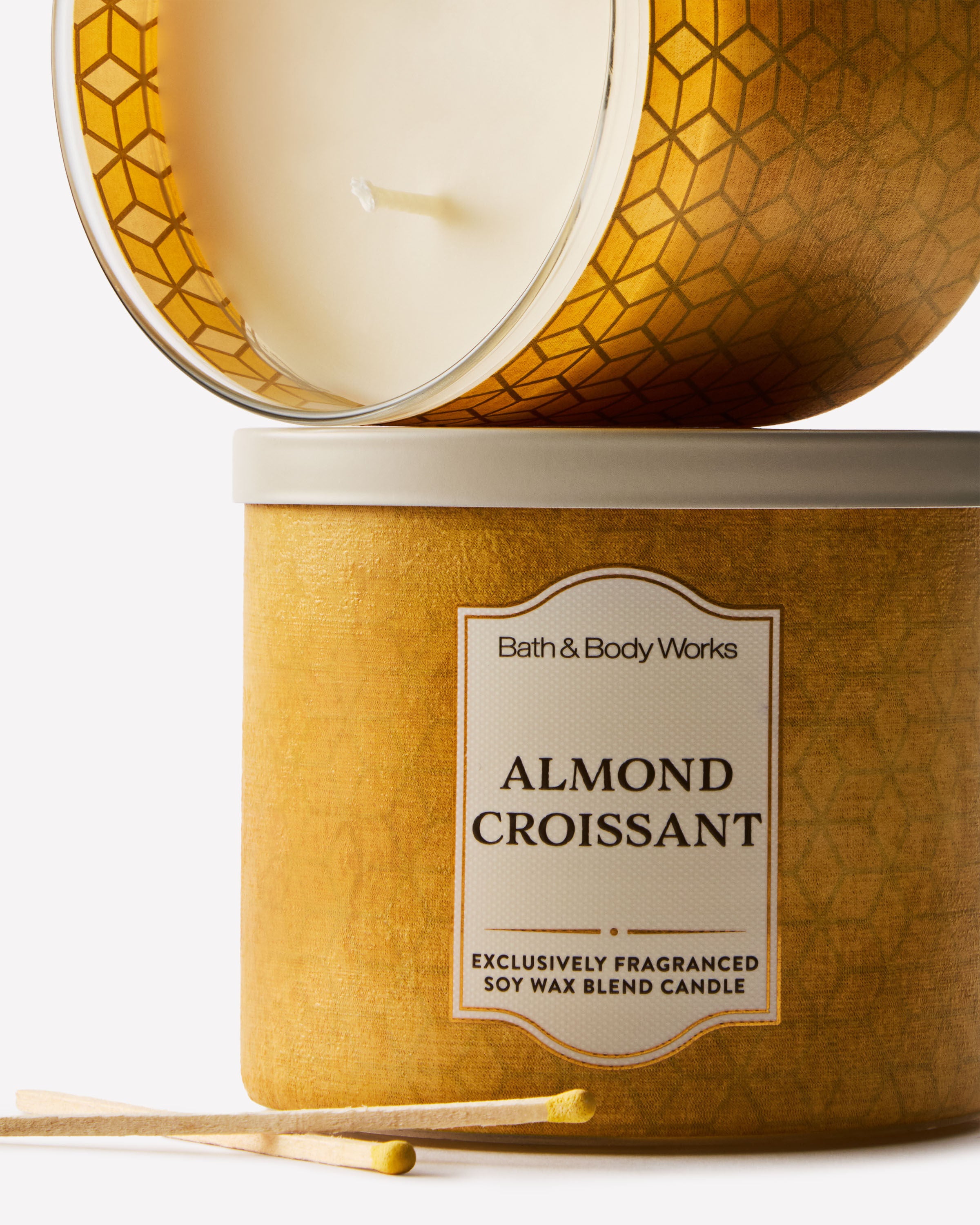 Almond Croissant 3-Wick Candle | Bath & Body Works