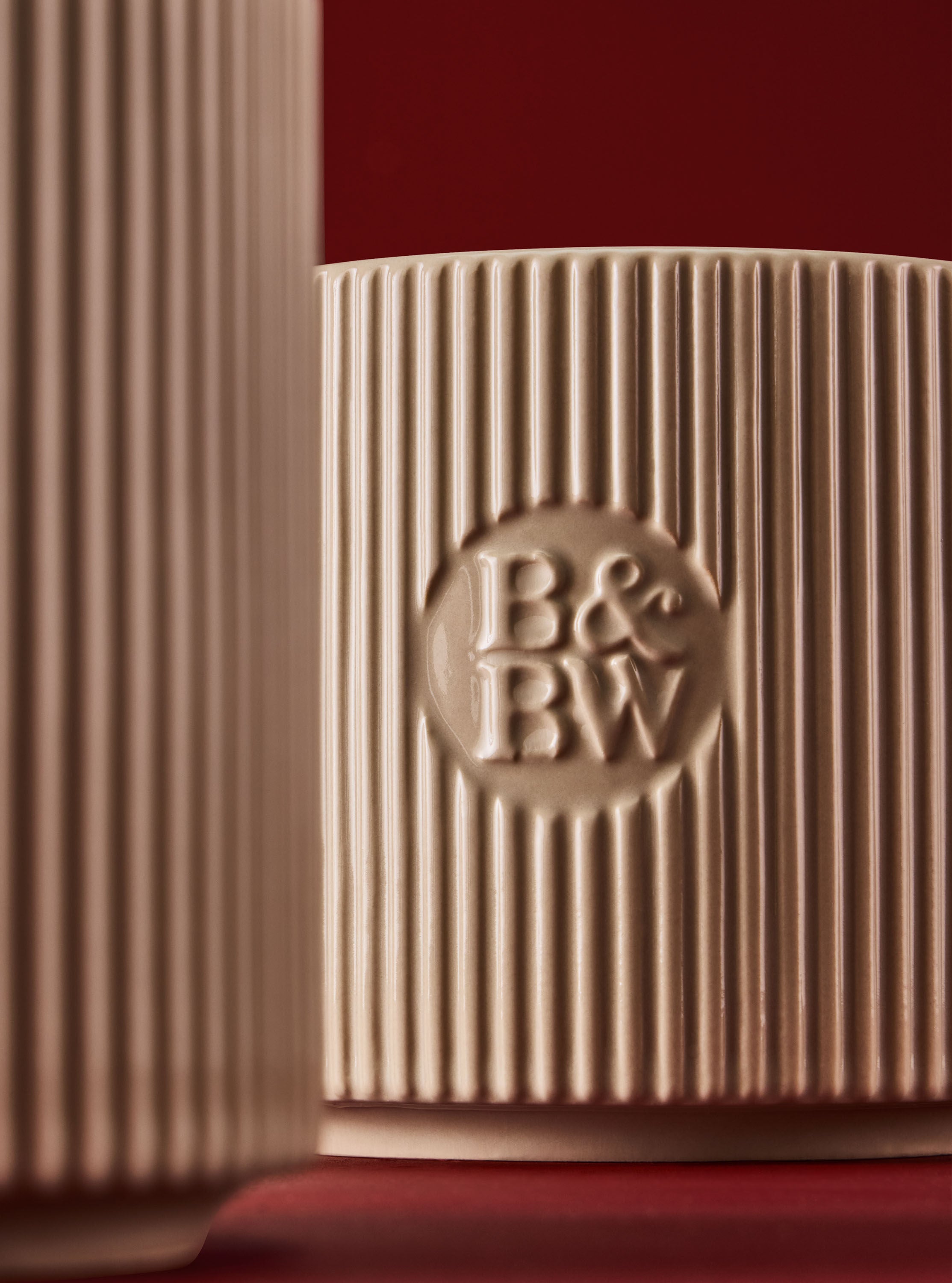 Bath & Body Works White Barn Vanilla Bean Candle - Thumbnail 4