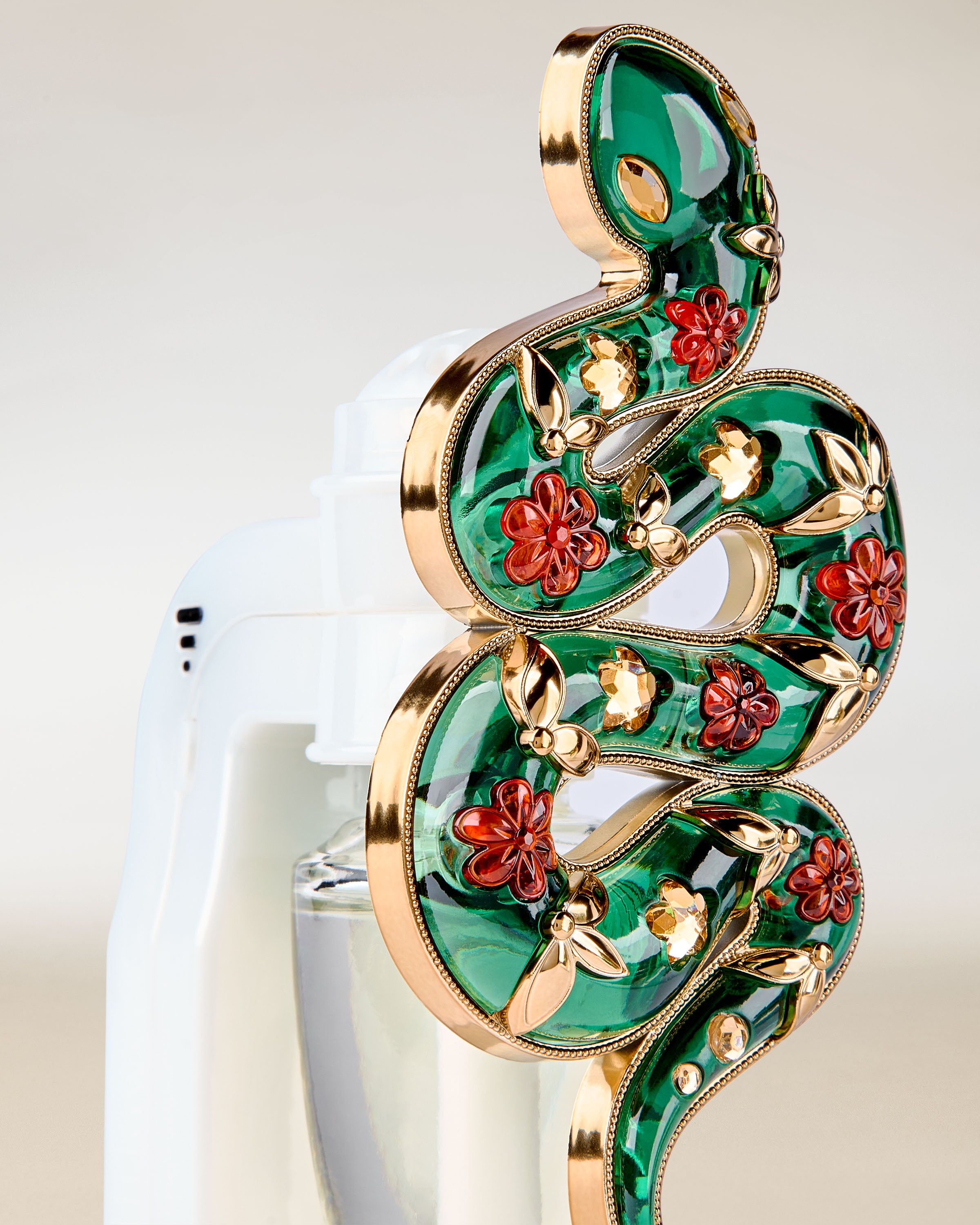 Snake Scent Control™ Nightlight Wallflowers Fragrance Plug