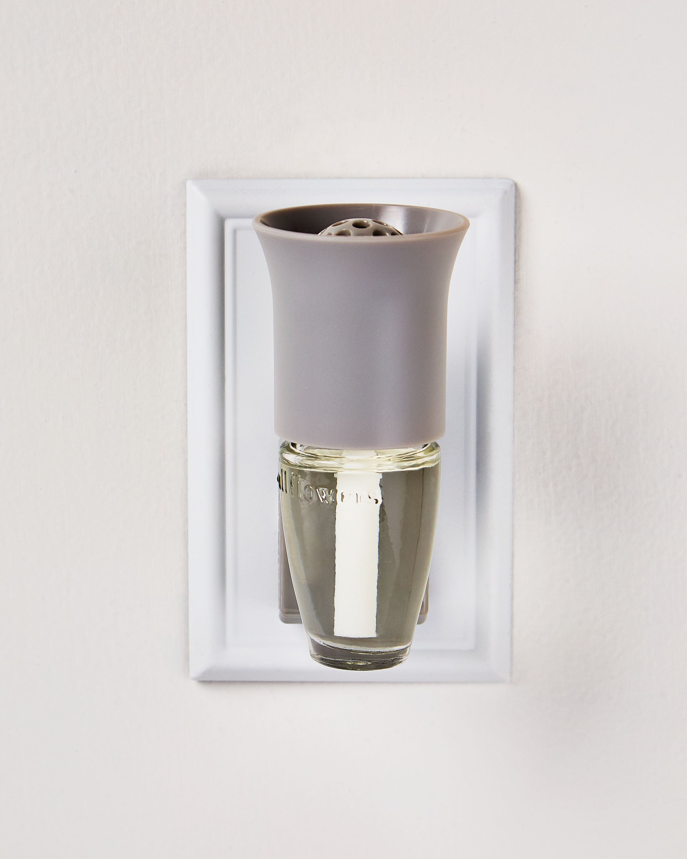 Gray Flare Wallflowers Fragrance Plug
