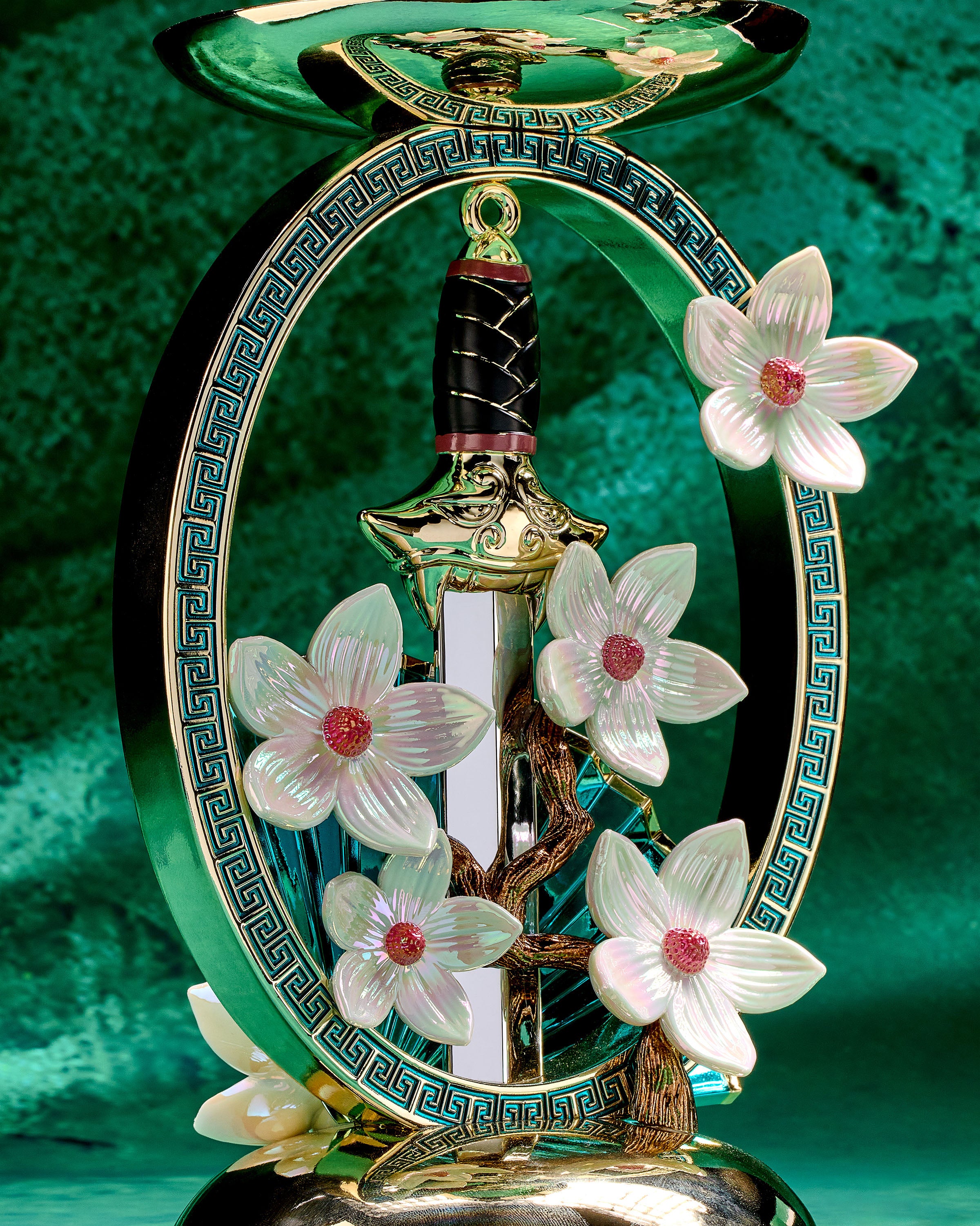 Mulan Pedestal 3-Wick Candle Holder