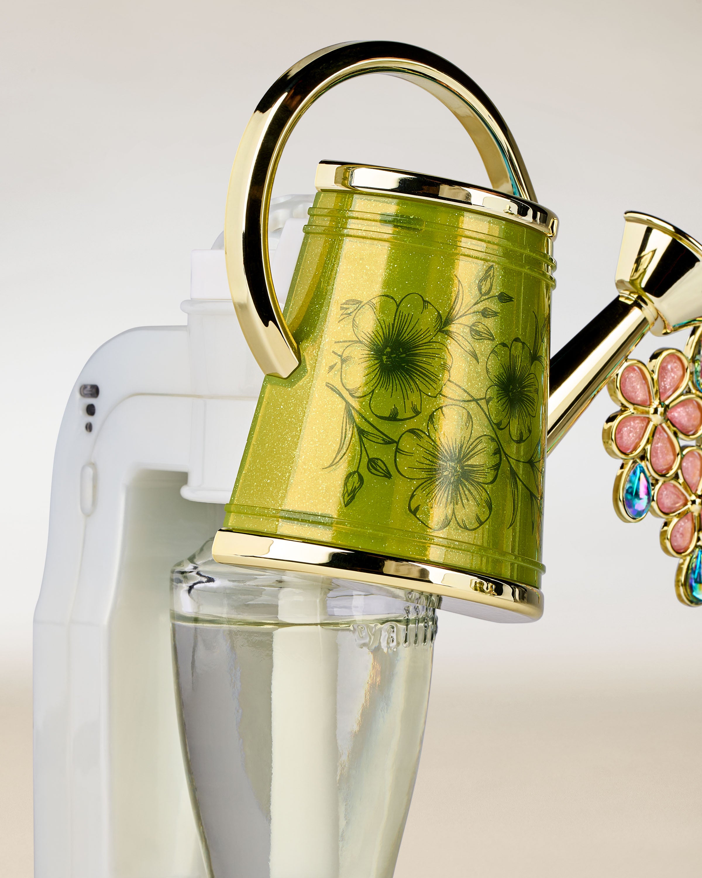 Watering Can Scent Control™ Nightlight Wallflowers Fragrance Plug