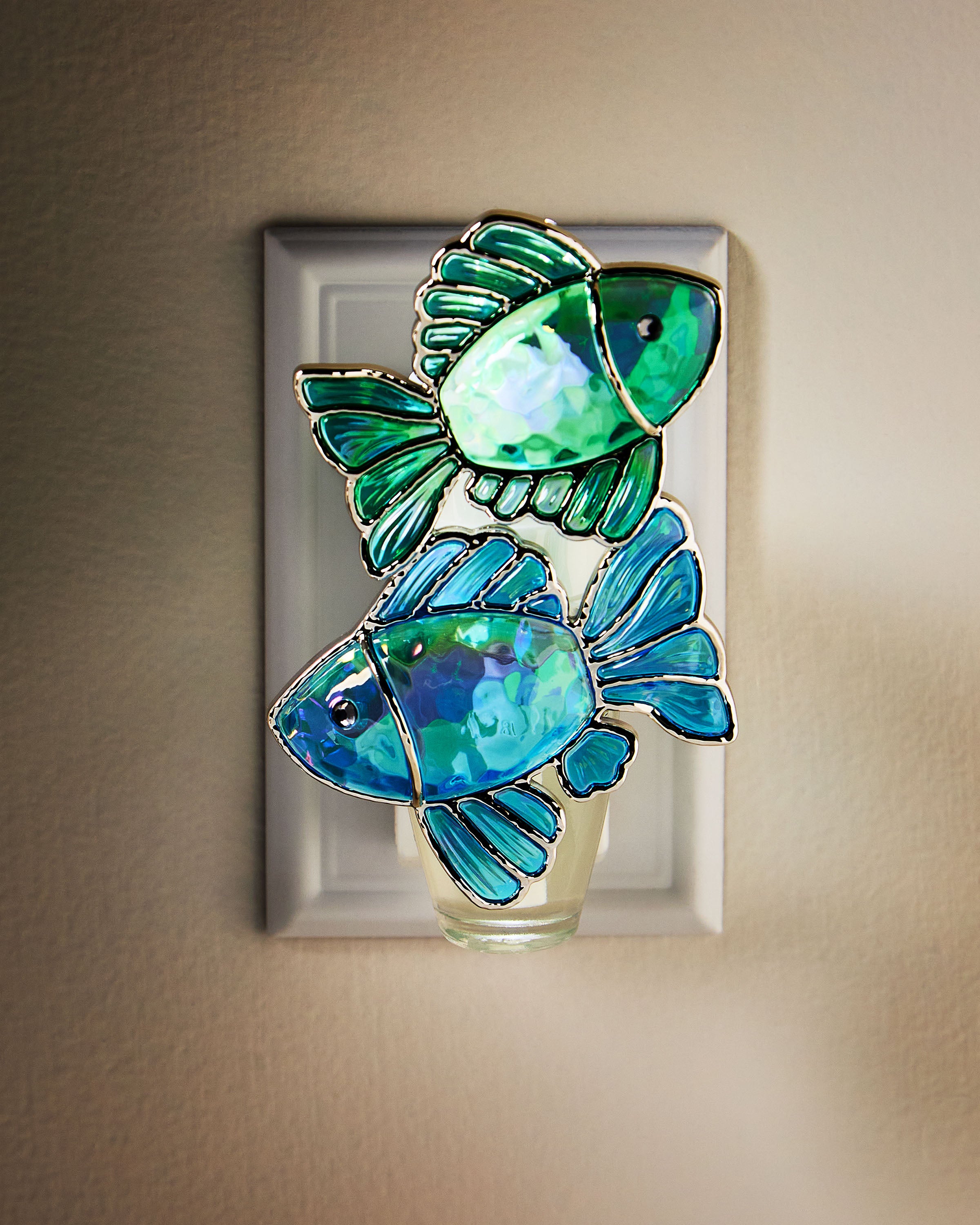 Fish Scent Control™ Nightlight Wallflowers Fragrance Plug