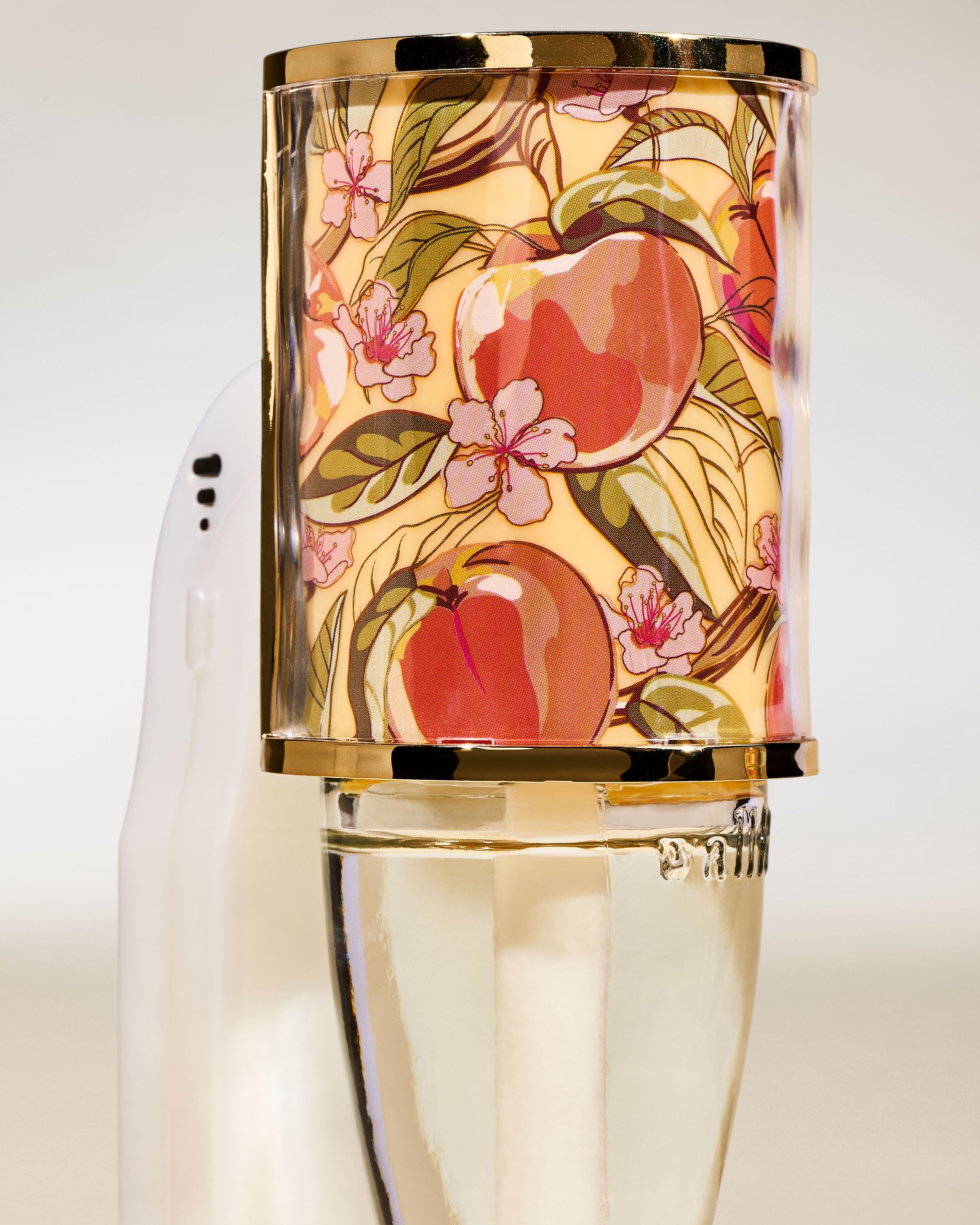 Vera Bradley Peach Scent Control&trade; Nightlight Wallflowers Fragrance Plug