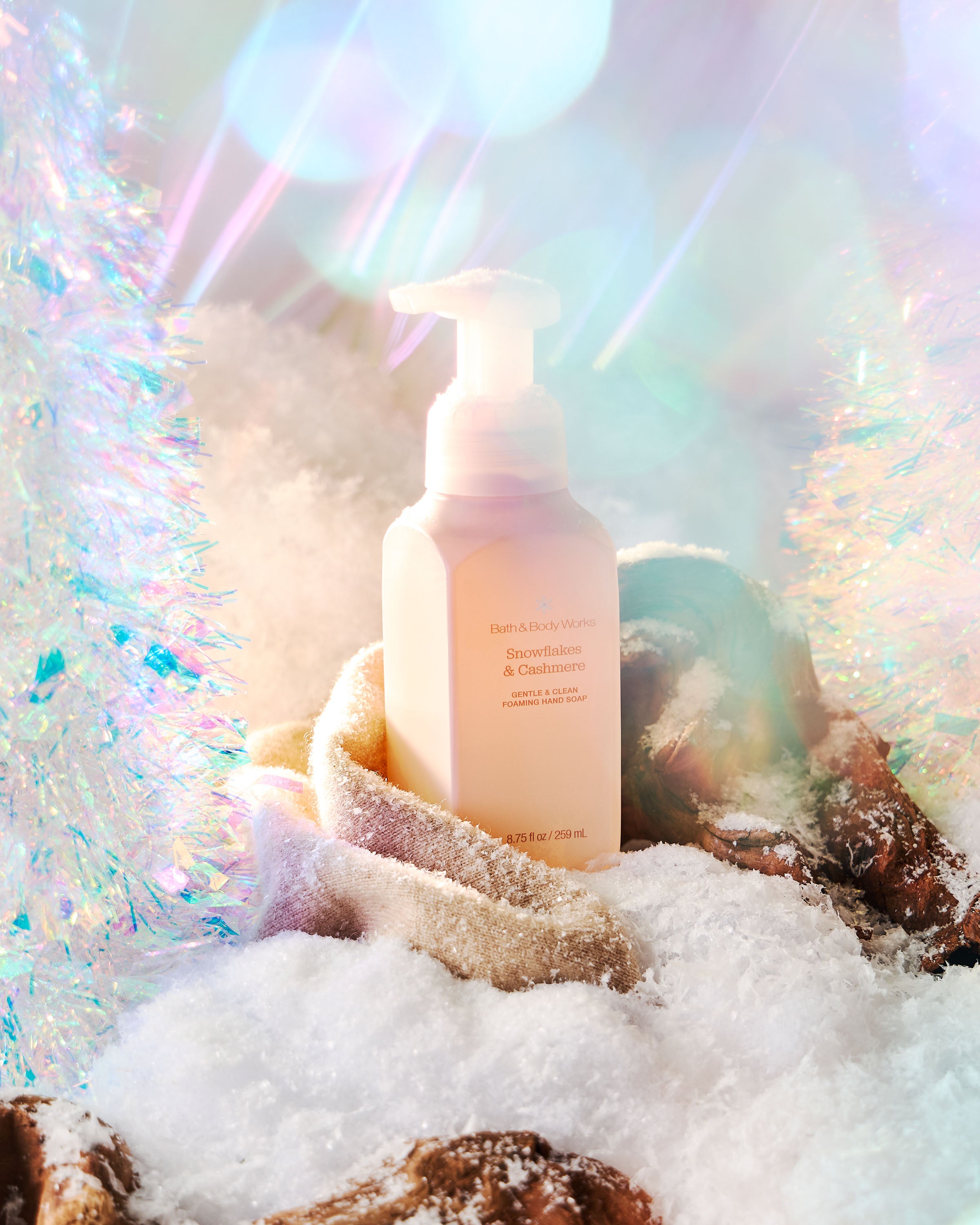 Snowflakes & Cashmere Gentle & Clean Foaming Hand Soap