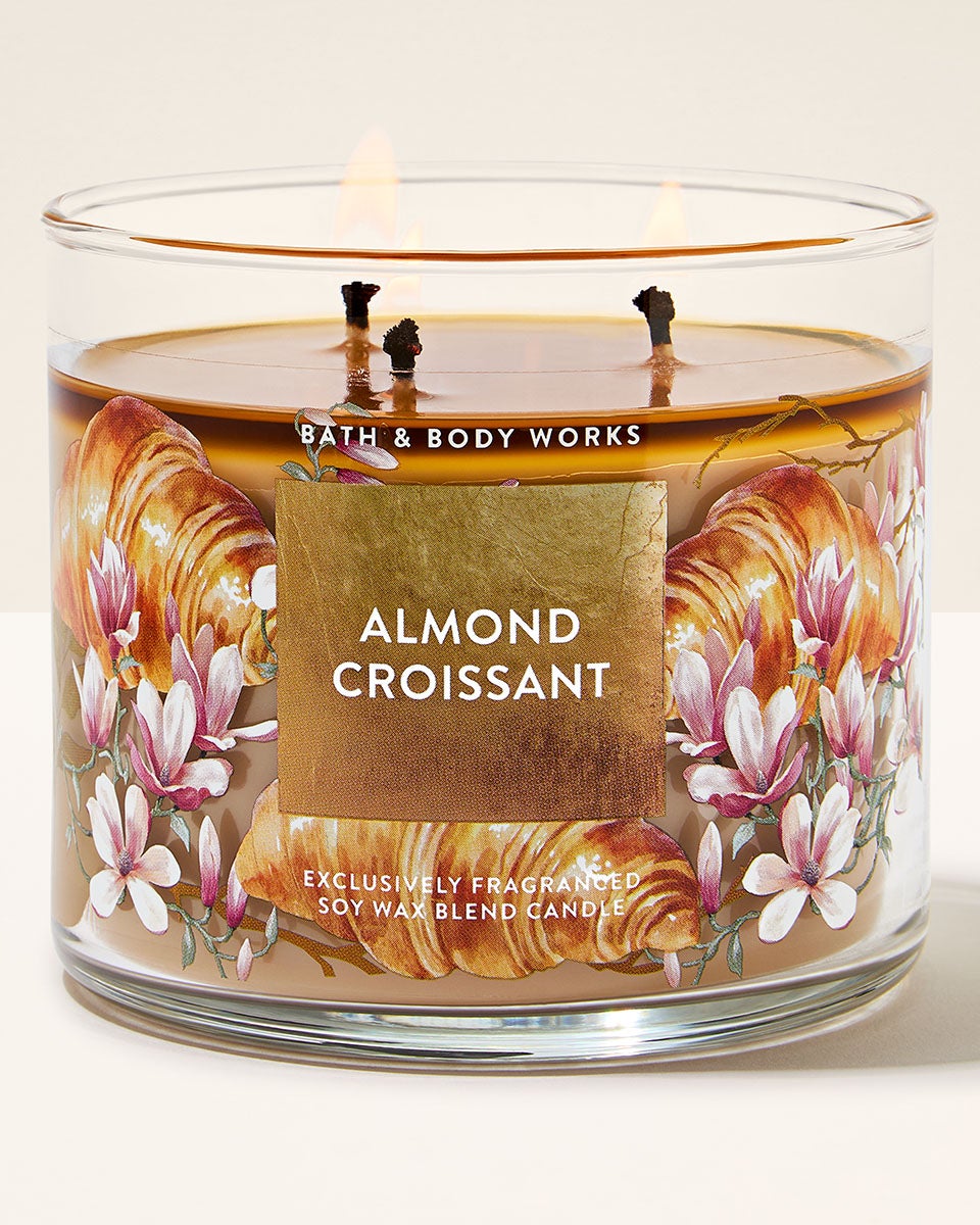bath&body works 3芯キャンドル 2個セット☆オマケ付☆ Bath & Body