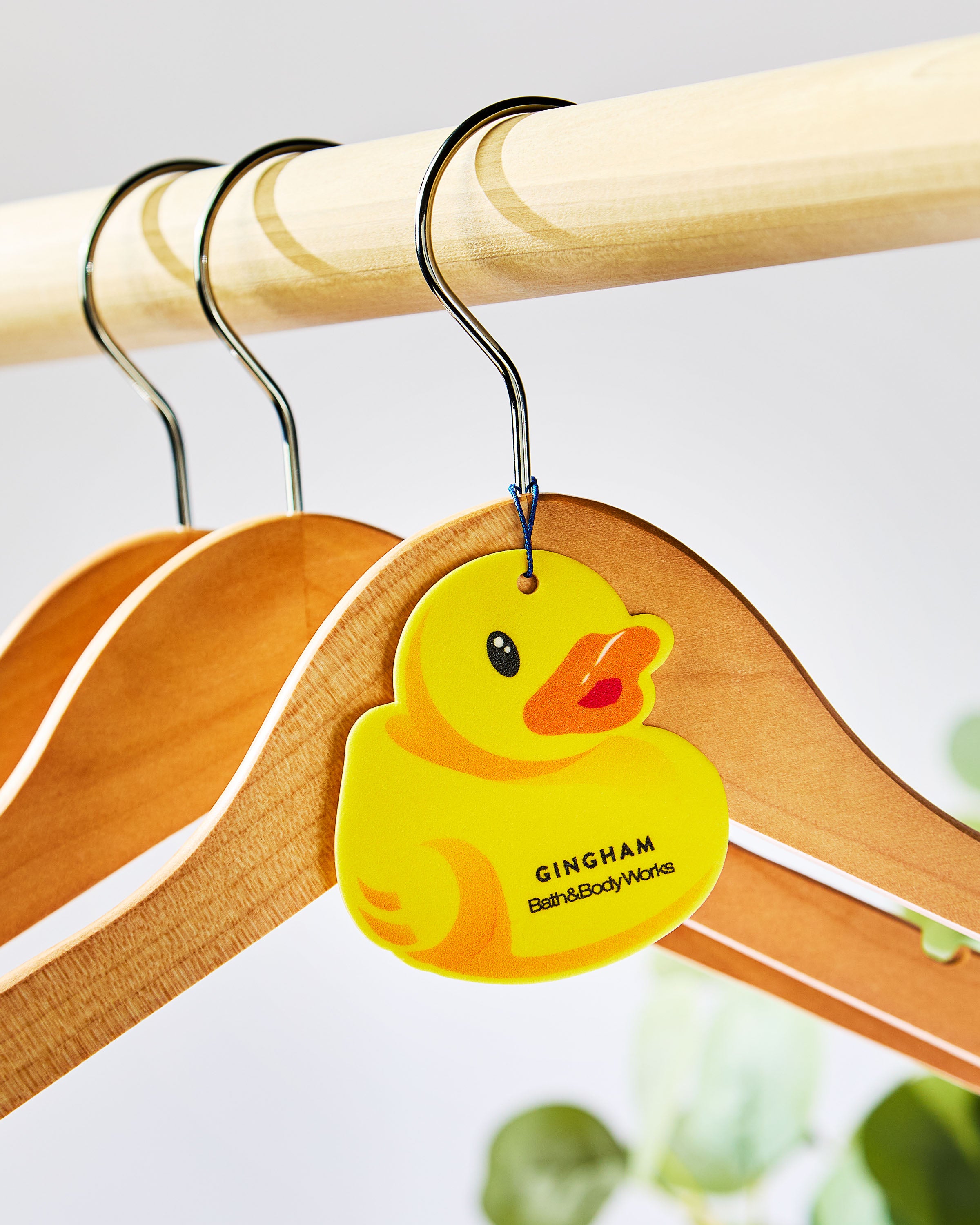 Gingham Hanging Fragrance Diffuser